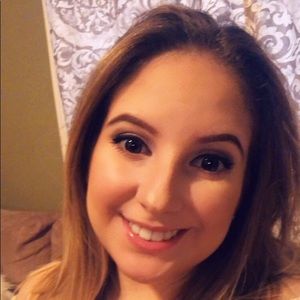 Meet your Posher, Jenny